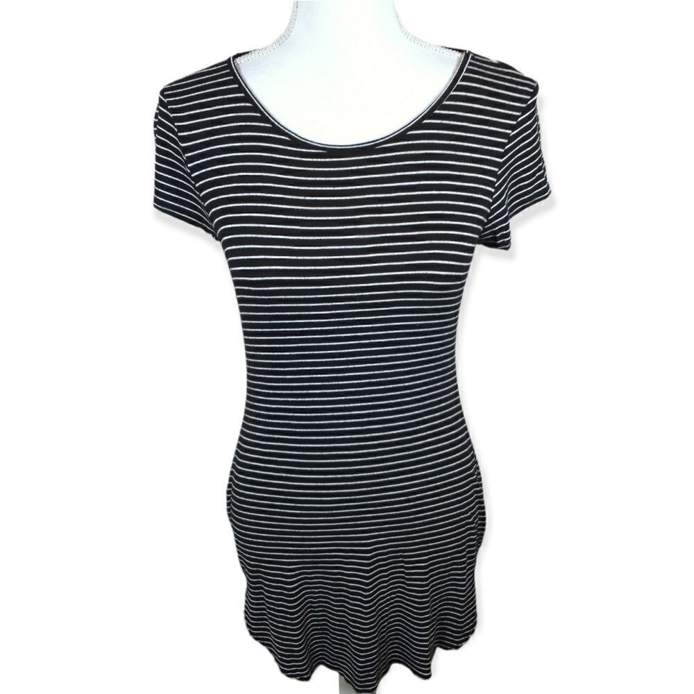 WETSEAL BLACK & WHITE STRIPE DRESS SZ.M GUC